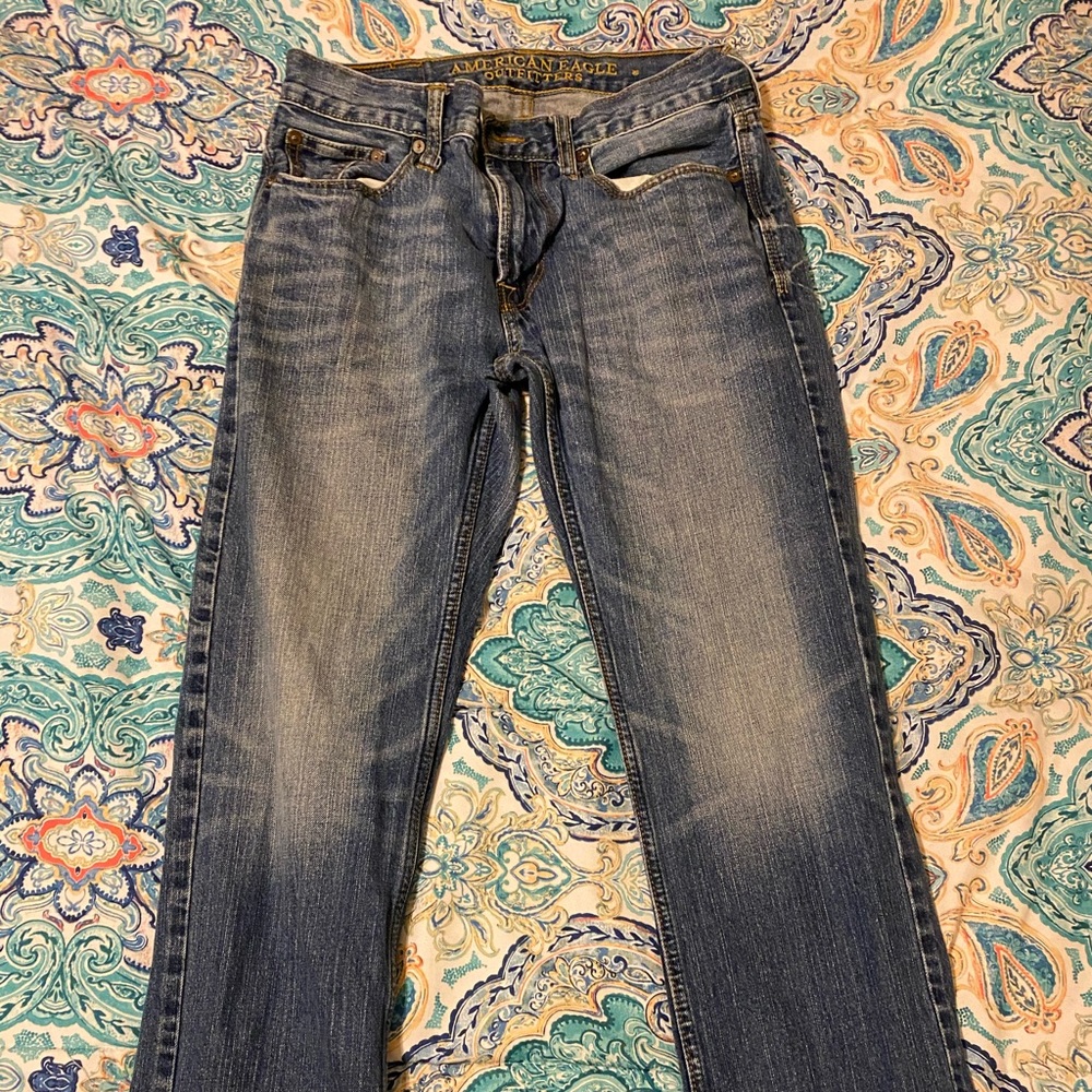 28/30 Slim Straight Jeans - American Eagle